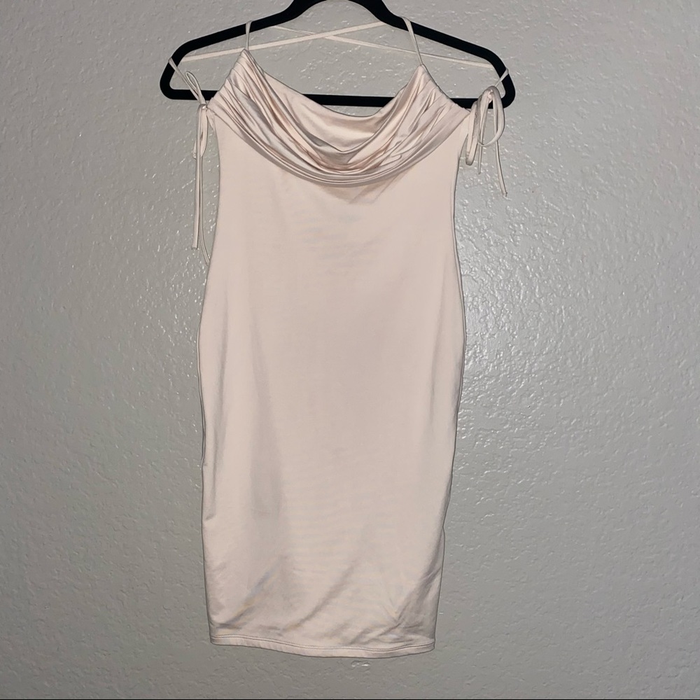 CREAM BODYCON KNEE LENGTH DRESS - Picture 6 of 7